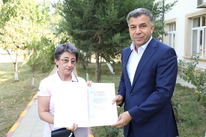 Baş direktor nəzarətçi-çilingərlərə təşəkkür etdi — FOTOLAR