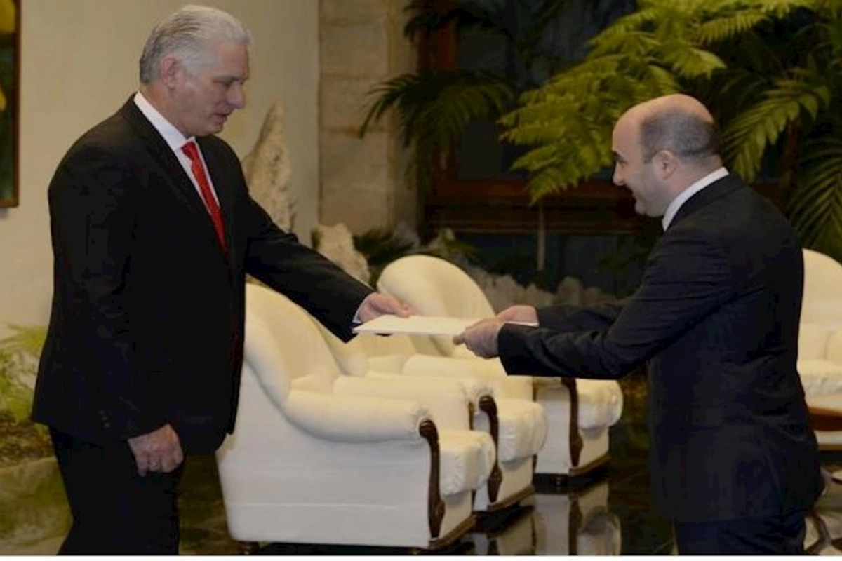 Səfirimiz etimadnaməsini Kuba Prezidentinə təqdim etdi — FOTO