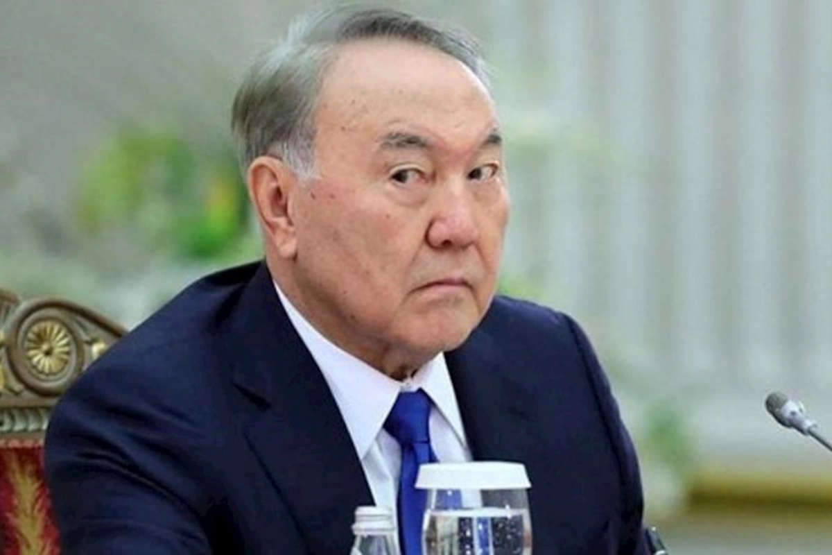 Nazarbayev daha bir titulundan MƏHRUM EDİLDİ