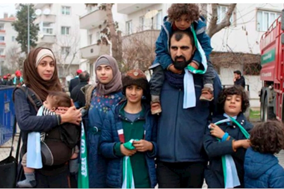 Ərdoğanı yaxından görmək istəyən ailə Fransadan Türkiyəyə gəldi