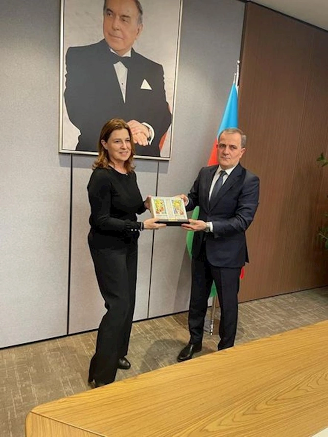 Ceyhun Bayramov israilli diplomatla görüşdü Ceyhun Bayramov israilli diplomatla görüşdü