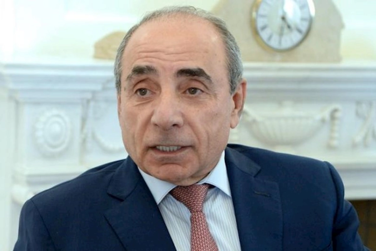 Yaqub Eyyubov daş atıb başını tutdu: “Nə pul, nə 1 milyard…”