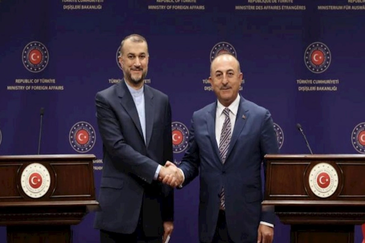 Çavuşoğlu Abdullahiyanla 3+3 və Azərbaycan-Türkiyə-İran formatlarını müzakirə edib