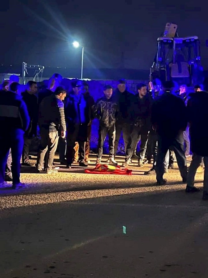 Masazırda yola atılan körpə öldü — FOTO
