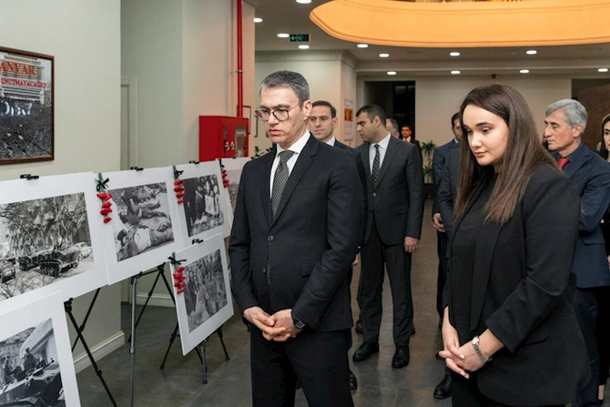“AzerGold” QSC-də 20 Yanvar faciəsinə həsr olunmuş fotosərgi təşkil olunub — FOTO