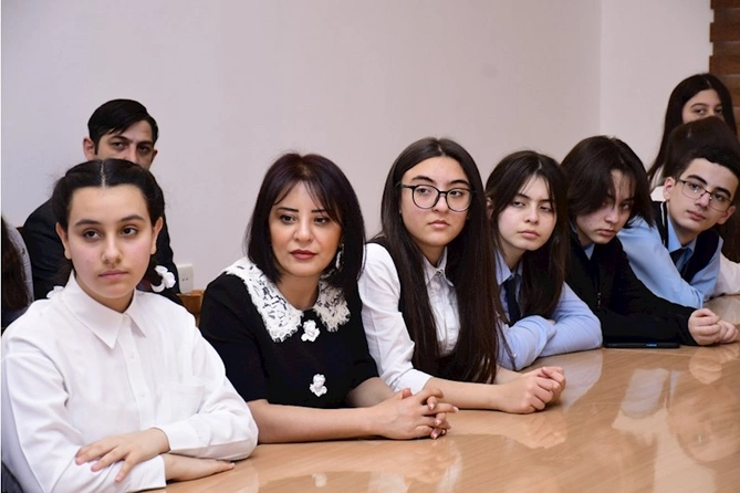 “20 Yanvar faciəsinin beynəlxalq ictimaiyyətə çatdırılmasında ümummilli lider Heydər Əliyevin rolu” — FOTO