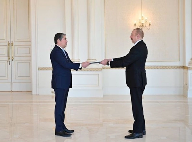 Prezident Yunanıstanın Azərbaycanda yeni təyin olunan səfirini qəbul etdi — FOTO