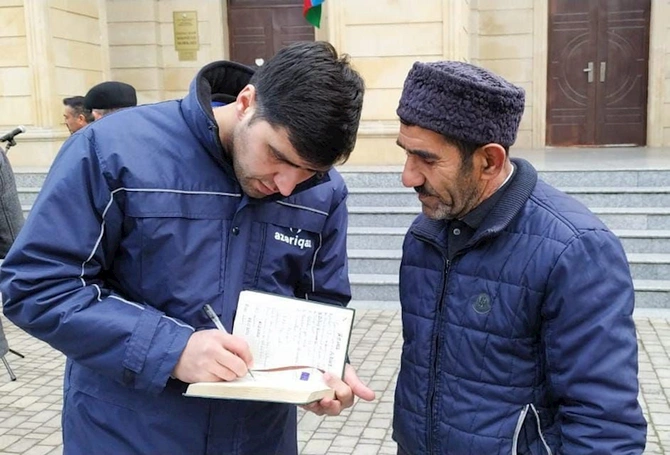 “Səyyar qəbul otağı”nda 6 kəndin sakinlərini birləşdirən eyniyönümlü müraciət — FOTOLAR