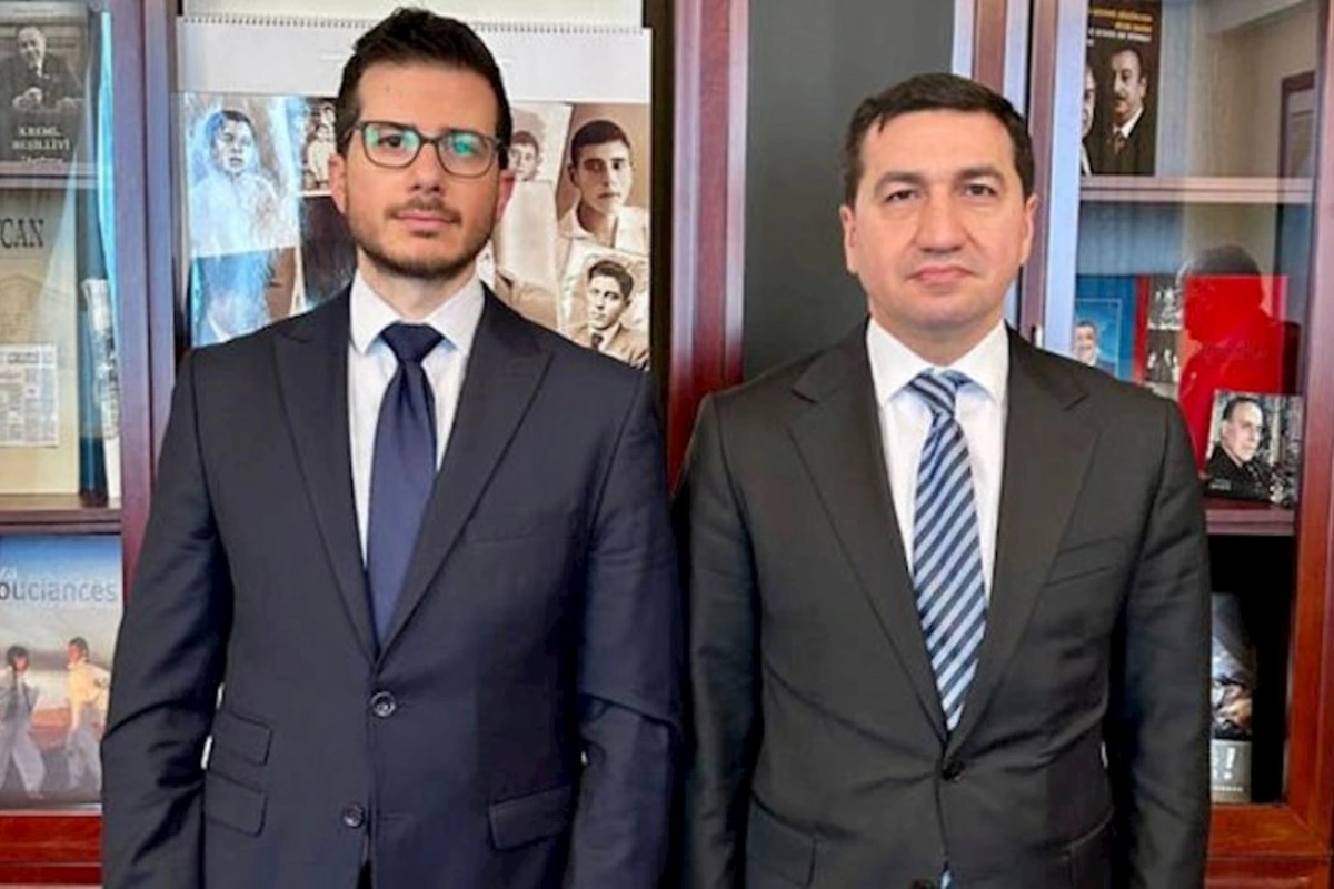 Hikmət Hacıyev İsrailin ölkəmizdəki səfiri ilə görüşdü — FOTO