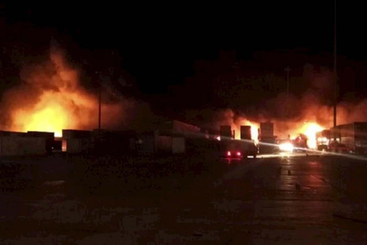 İsrailin döyüş təyyarələri SEPAH-ın avtomobil karvanını bombalayıb — VİDEO