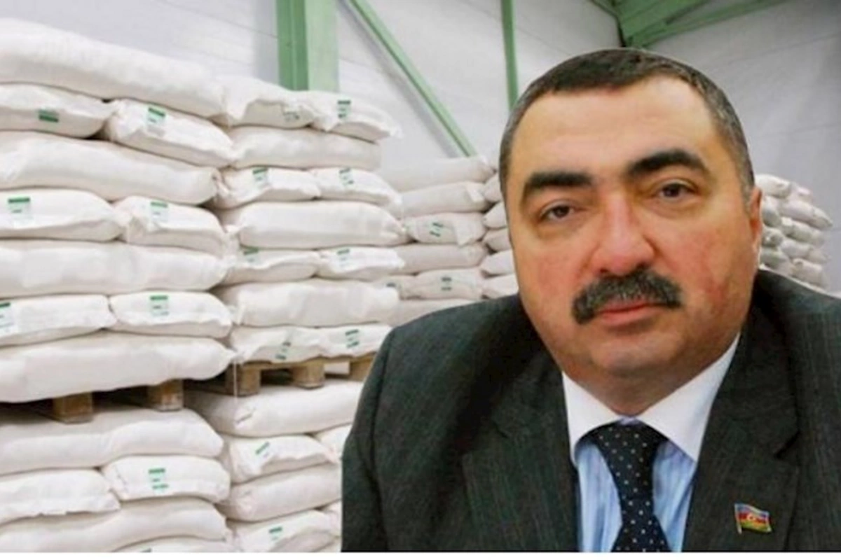 Unun qiyməti ilə bağlı sual deputatı əsəbləşdirdi: “Mən elmlər doktoru, professoram...