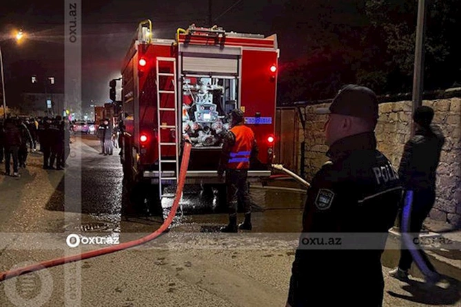 Qaradağ rayonunda yaşayış evi yanır — FOTOLAR Qaradağ rayonunda yaşayış evi yanır — FOTOLAR