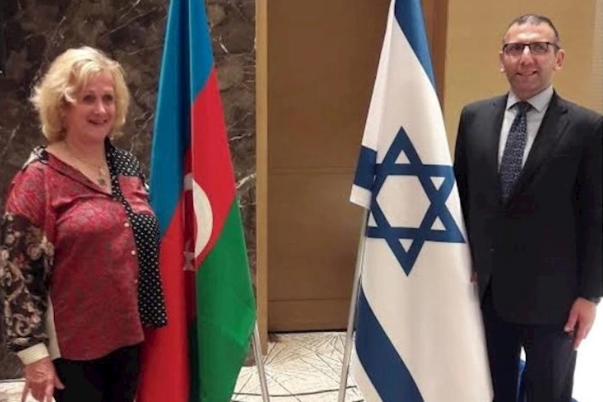 Arye Qutun adına mükafat təsis edilib