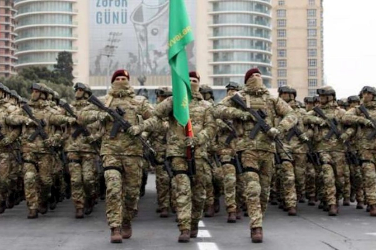 Azərbaycan Silahlı Qüvvələrinin yaranma günüdür