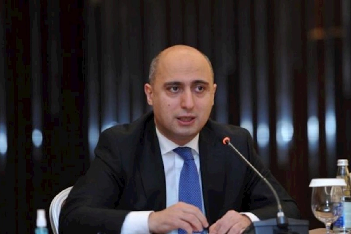 Məktəbin tualet problemini işıqlandıran müəlliməyə töhmət verildi