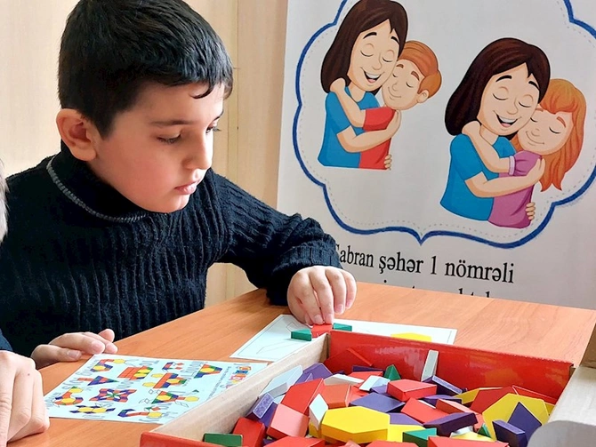 Şabranda bullinq mövzusunda valideynlərə təlim keçirildi — FOTOLAR