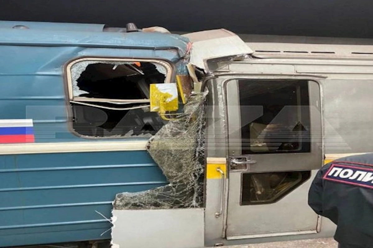 Moskvada metro qatarları toqquşdu — FOTO