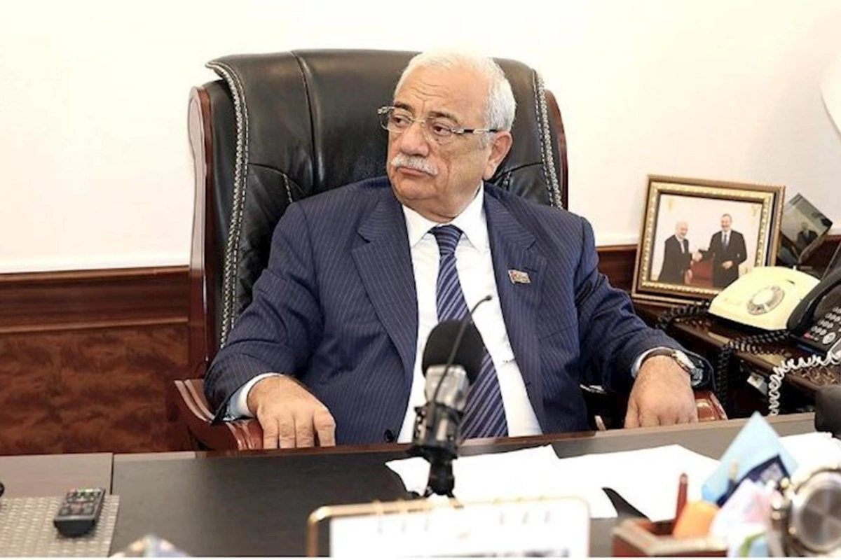 AHİK sədri Səttar Möhbalıyev Qurultayda çıxış edib — FOTOLAR