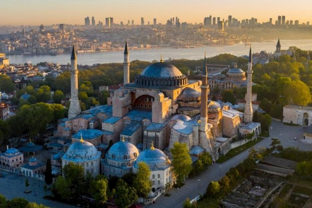 Payızda İstanbulun dadını çıxarın!