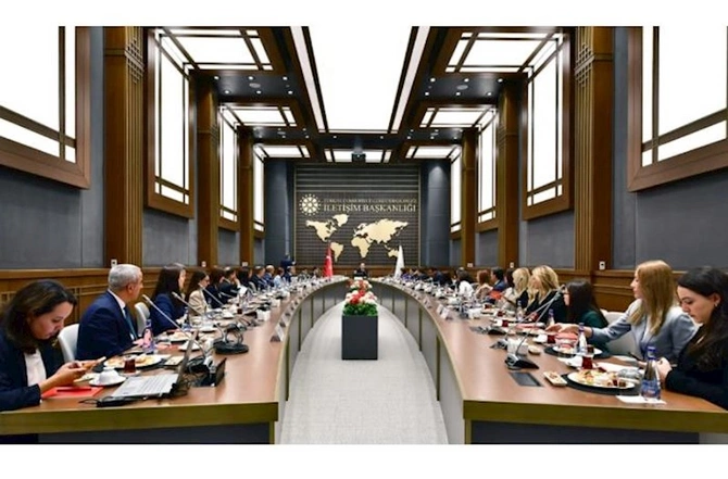 Prezident Administrasiyası 30 dövlət qurumunun mətbuat katibini Türkiyəyə göndərib — FOTO