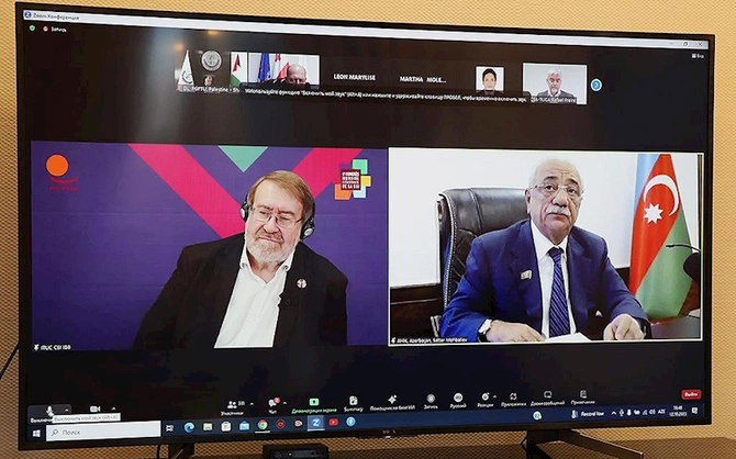 AHİK sədri Səttar Möhbalıyev Qurultayda çıxış edib — FOTOLAR