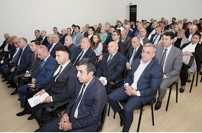 AHİK-də İlham Əliyevin Azərbaycan Prezidenti seçilməsinin 20-ci ildönümü ilə əlaqədar tədbir keçirildi — FOTO