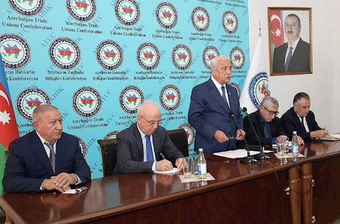 AHİK-də İlham Əliyevin Azərbaycan Prezidenti seçilməsinin 20-ci ildönümü ilə əlaqədar tədbir keçirildi — FOTO