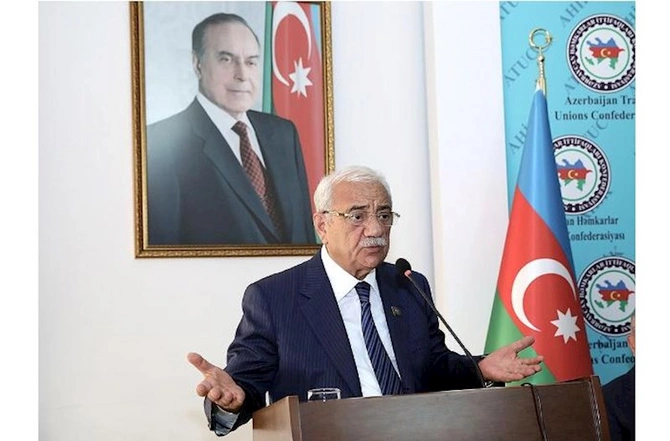 AHİK-də İlham Əliyevin Azərbaycan Prezidenti seçilməsinin 20-ci ildönümü ilə əlaqədar tədbir keçirildi — FOTO