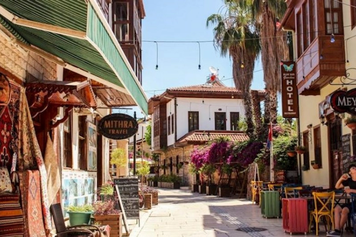 Azərbaycan Antalyada ən çox şirkət yaradan ölkələr sırasında yer alıb