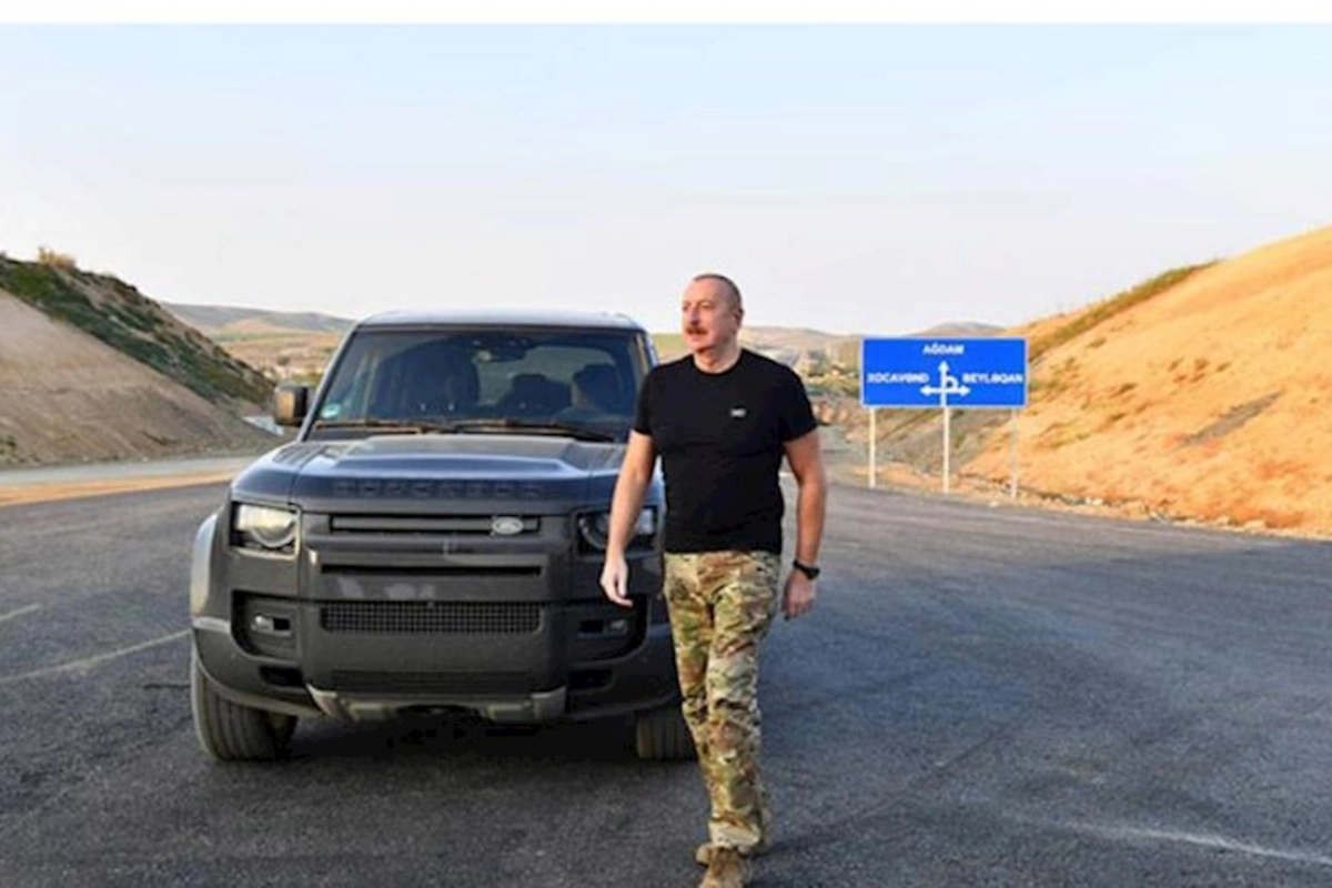 İlham Əliyev Ağdam-Füzuli avtomobil yolunun tikintisi ilə tanış olub — FOTOLAR