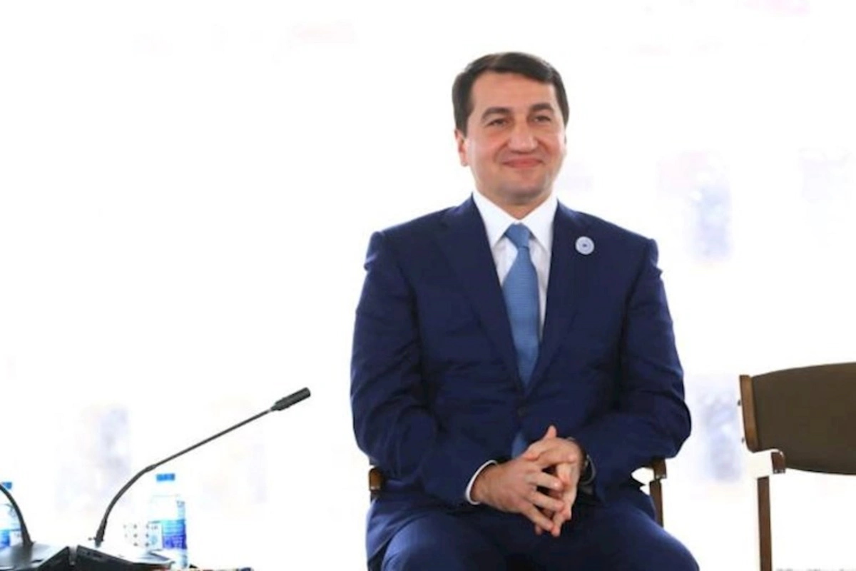 Hikmət Hacıyev Çinin Sinxua agentliyinə müsahibə verib