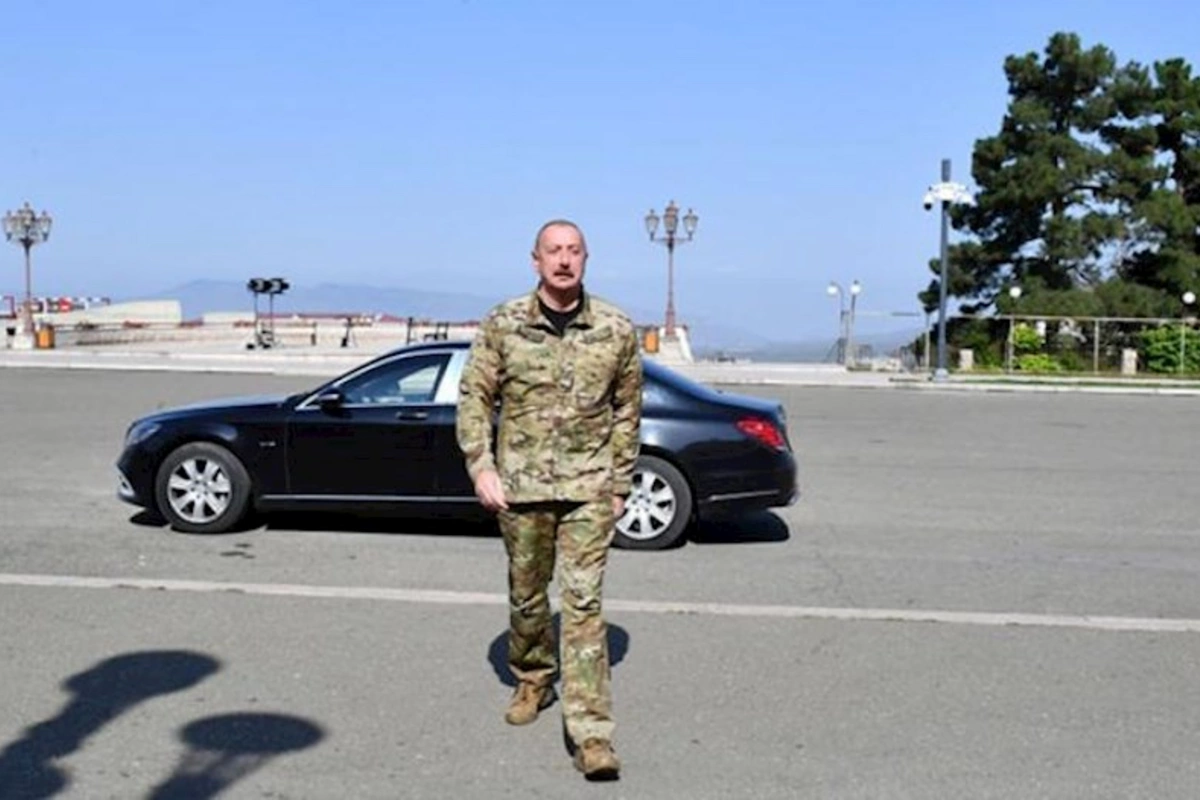 İlham Əliyev Xankəndini belə gəzdi — VİDEO