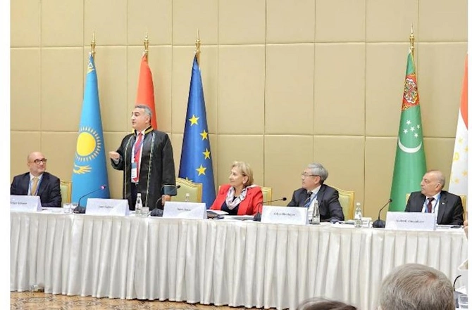 Türkmənistanda vahid Vəkillər Kollegiyasının yaradılmasında Azərbaycan təcrübəsi nəzərə alınacaq