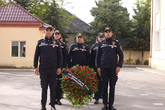 Şəkidə şəhid Elçin Nadirovun xatirə lövhəsinin açılışı olub — FOTOLAR Şəkidə şəhid Elçin Nadirovun xatirə lövhəsinin açılışı olub — FOTOLAR