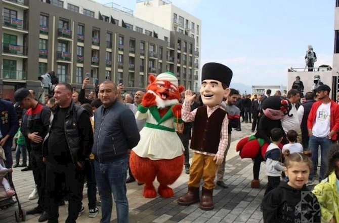 Füzulidə ilk dəfə Şəhər Günü qeyd olundu — FOTOLAR Füzulidə ilk dəfə Şəhər Günü qeyd olundu — FOTOLAR