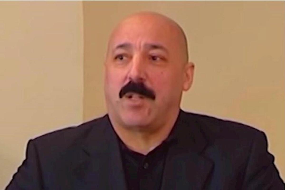 Biabırçı video ilə gündəmə gələn Şəmsi Səmədzadə ölkəni tərk etdi — VİDEO