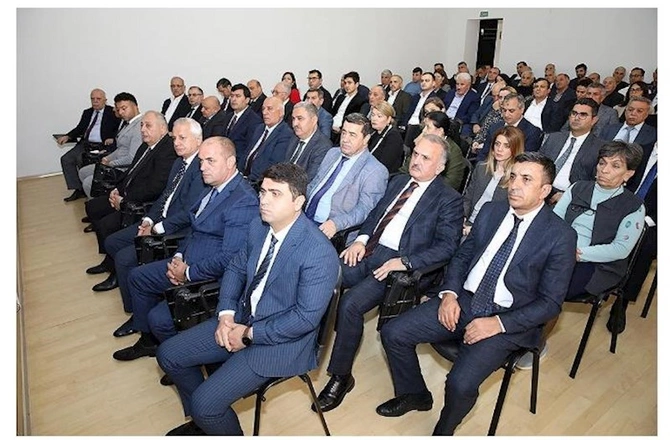 AHİK-də Müstəqilliyin Bərpası Günü münasibətilə tədbir keçirildi — FOTO