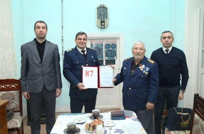 Gəlinini güllələyən kişi tanınmış şəxs imiş... — FOTO