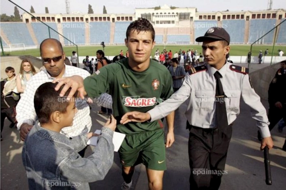 16 il əvvəl Azərbaycana gəlmiş 22 yaşlı Ronaldo
