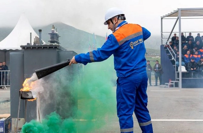 Azərişıq Türkdilli dövlətlərin energetiklərini Hadrutda bir araya topladı — FOTOLAR Azərişıq Türkdilli dövlətlərin energetiklərini Hadrutda bir araya topladı — FOTOLAR