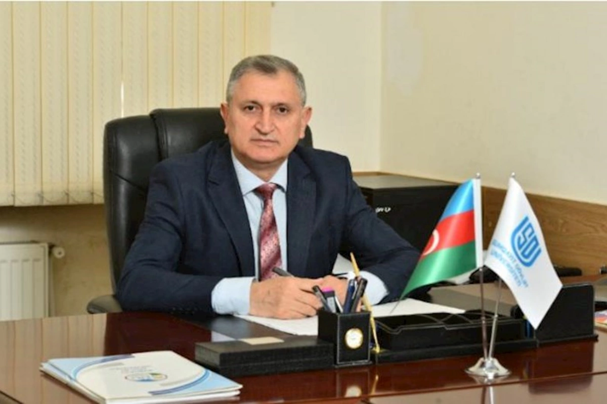 Yeni rektor prorektoru işdən ÇIXARDI