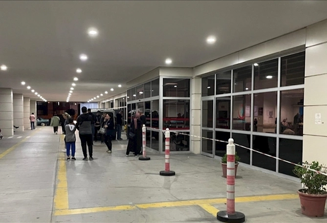 Türkiyədə kütləvi zəhərlənmə — 350 nəfər xəstəxanaya yerləşdirildi Türkiyədə kütləvi zəhərlənmə — 350 nəfər xəstəxanaya yerləşdirildi