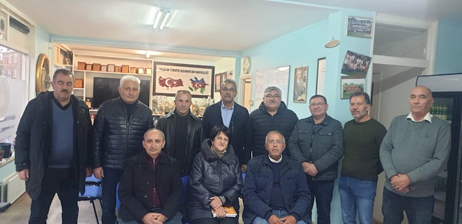 Azərbaycan nümayəndə heyəti ermənilərin gülləbaran etdiyi ofisi ziyarət etdilər — FOTOLAR Azərbaycan nümayəndə heyəti ermənilərin gülləbaran etdiyi ofisi ziyarət etdilər — FOTOLAR