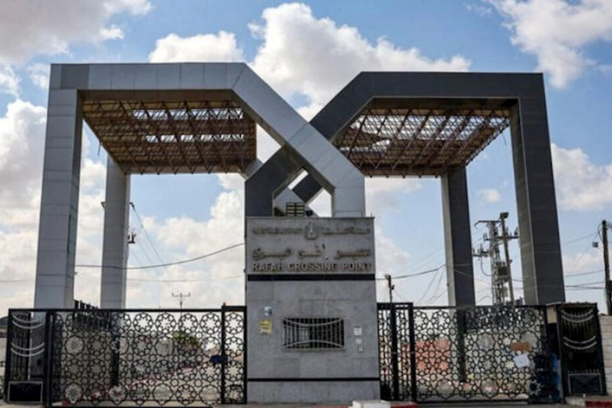 “Rəfah” keçid məntəqəsindən Qəzza zolağına humanitar yardım keçməyə başlayıb