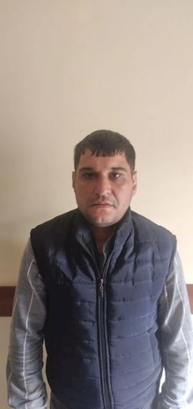 Goranboyda mağazadan oğurluqda şübhəli bilinən şəxslər saxlanıldılar — FOTOLAR