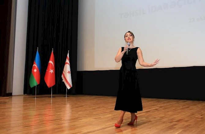 XXI əsrdə yeni nəsil təhsil idarəçiliyi və müasir yanaşmalar mövzunda tədbir keçirildi — FOTOLAR