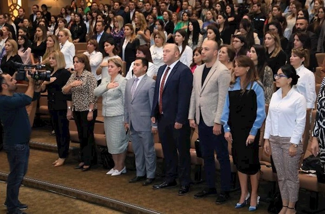 XXI əsrdə yeni nəsil təhsil idarəçiliyi və müasir yanaşmalar mövzunda tədbir keçirildi — FOTOLAR