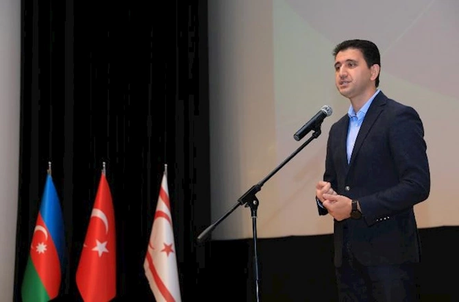 XXI əsrdə yeni nəsil təhsil idarəçiliyi və müasir yanaşmalar mövzunda tədbir keçirildi — FOTOLAR