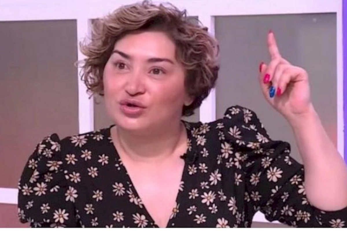 Hərə əlinə bir balta alıb