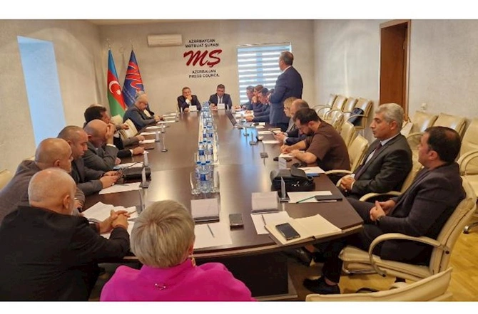 Mətbuat Şurası və MEDİA müzakirə apardı Mətbuat Şurası və MEDİA müzakirə apardı